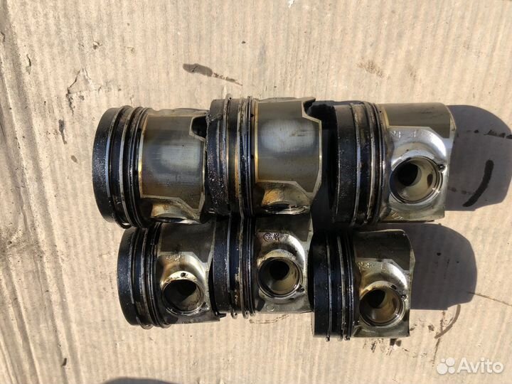 Поршень 059107065BT Ауди А4 А5 2.7 TDI cama