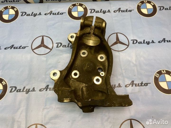 Кулак поворотный передний левый Bmw 740I E65 LCI