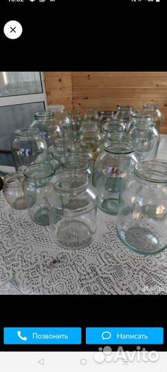 Банки стеклянные осталось 3 л и 2 литровый 2 штук