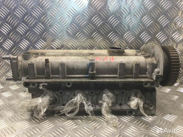 Головка блока цилиндров Volkswagen Golf 036103373t