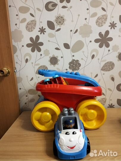 Конструктор Mega blocks. Тележка с кубиками