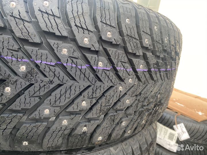 Nokian Tyres Hakkapeliitta 10p SUV 285/45 R20 112T