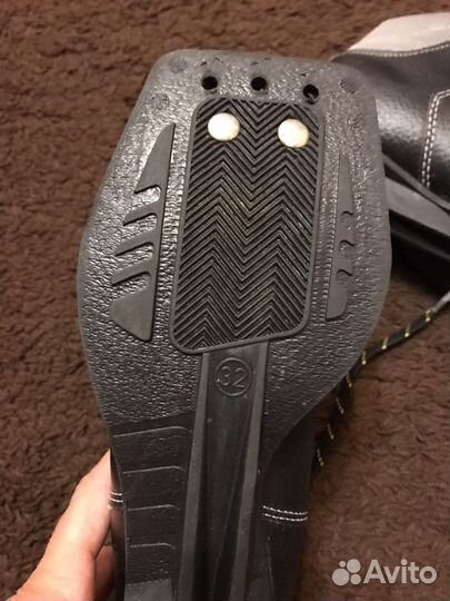 Продам детские ботинки лыжные