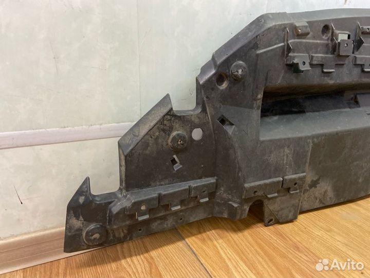 Пыльник бампера передний Renault Kaptur 2016-2020