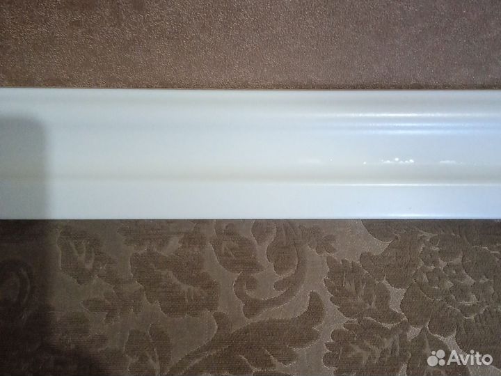 Плинтус для столешницы или для ванной