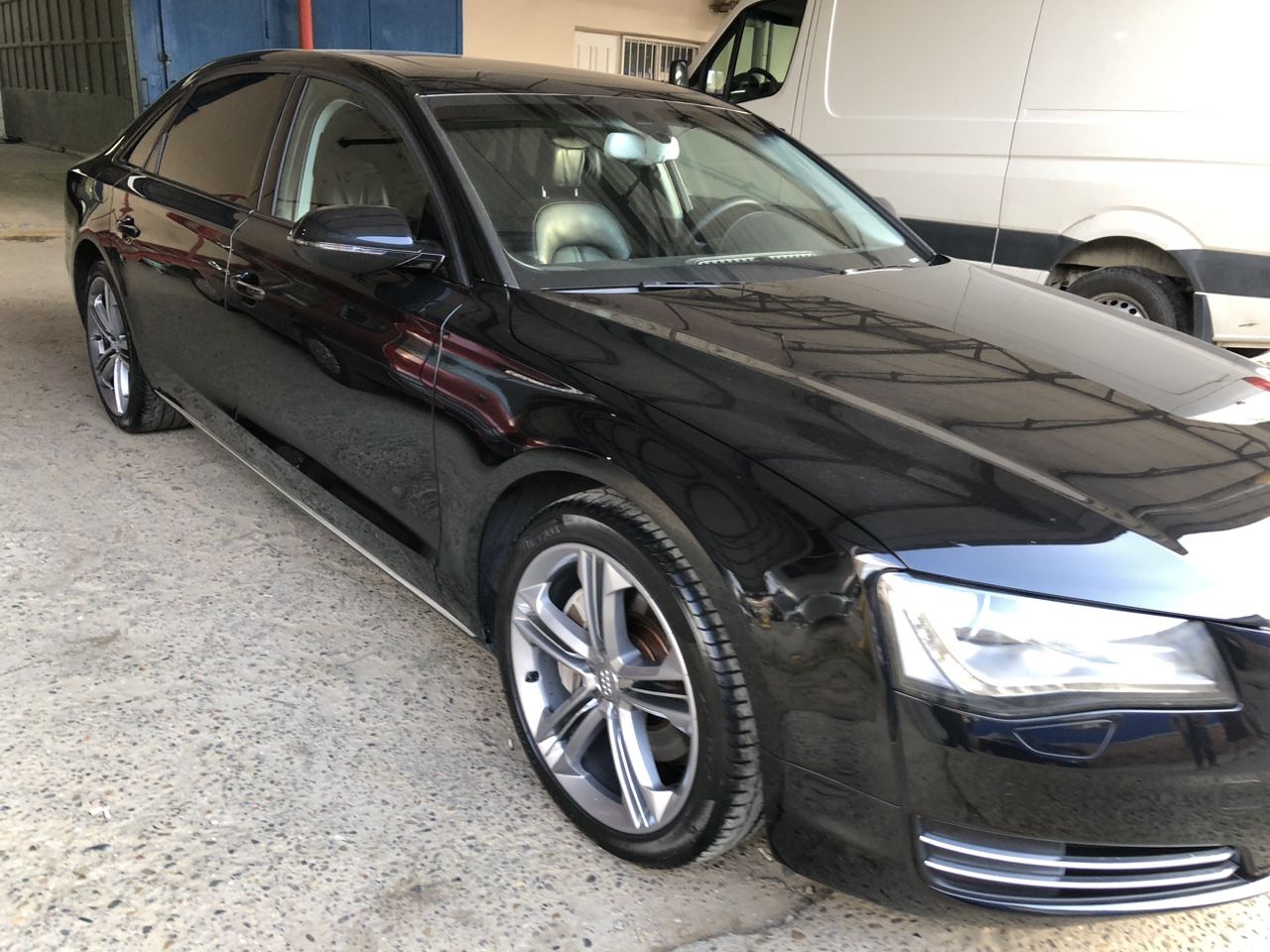 Audi A8: фото владельца