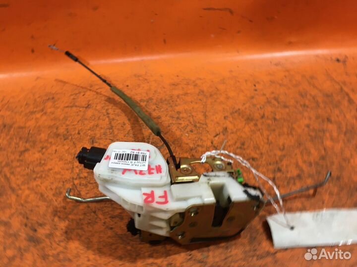 Замок двери Mitsubishi Pajero io H77W (Переднее Правое)