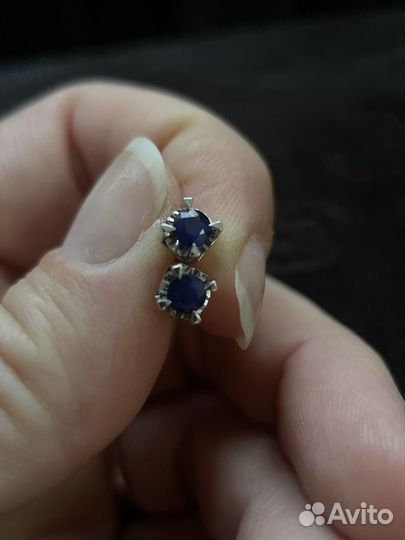 Серебряные серьги с сапфирами