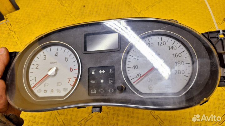 Панель приборов Renault Logan 1 K7J 2008