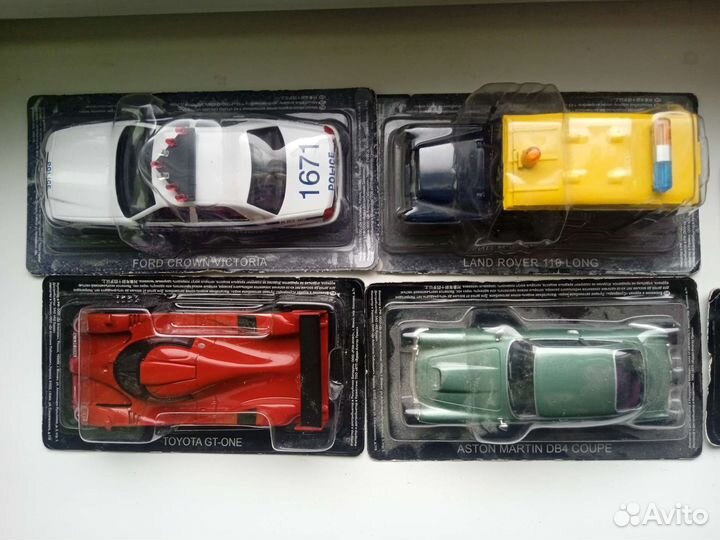 Модель автомобиля деагостини