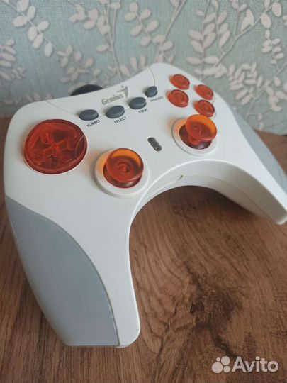 Геймпад Genius MaxFire Blaze2