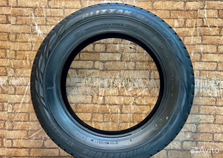 Bridgestone Blizzak Revo GZ 205/60 R16