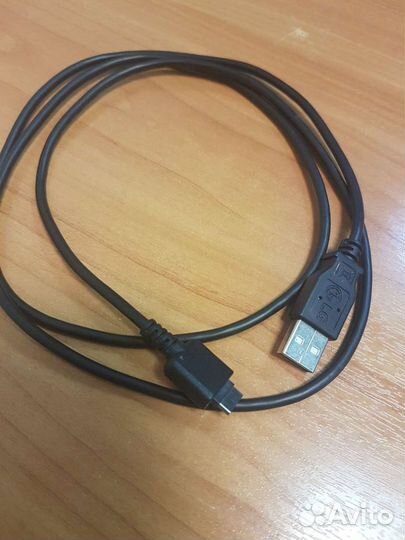 Дата кабель hst-usb от Lg