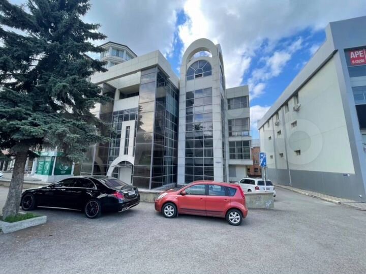 Продам помещение свободного назначения, 2100 м²