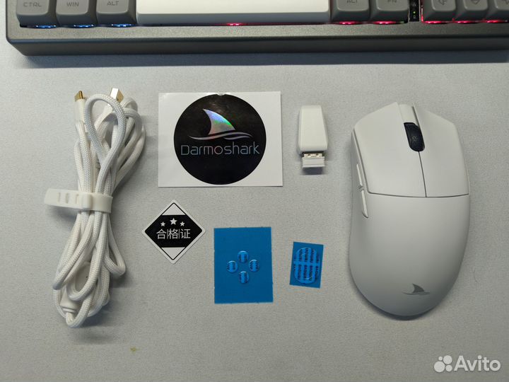 Игровая мышь беспроводная Darmoshark M3 белая