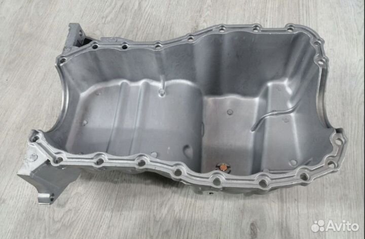 Поддон картера двигателя Renault logan