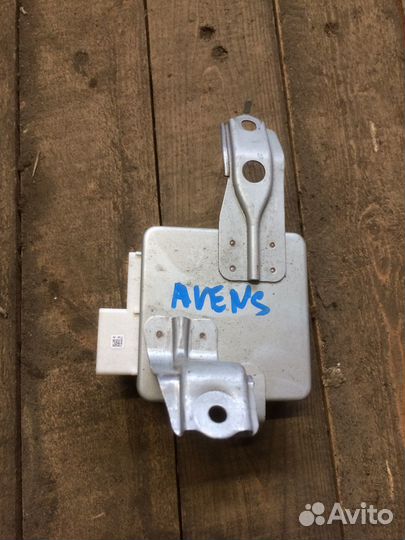 Блок управления усилителем руля Toyota Avensis 2