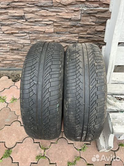 Michelin Latitude Diamaris 215/65 R16