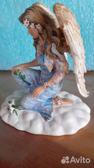 Статуэтка,Ангел мира