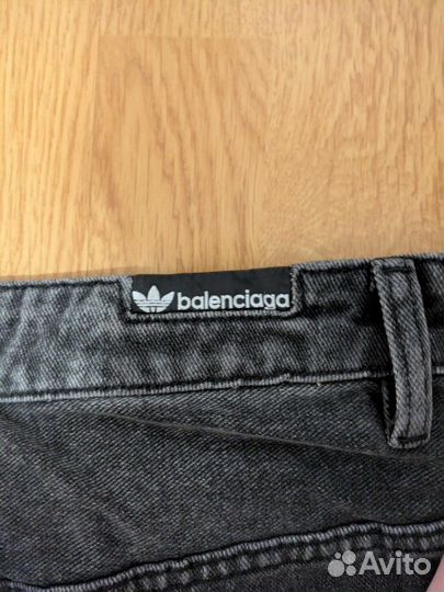 Джинсы balenciaga x adidas