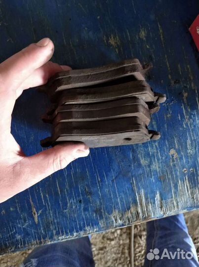 Колодки Ниссан передние