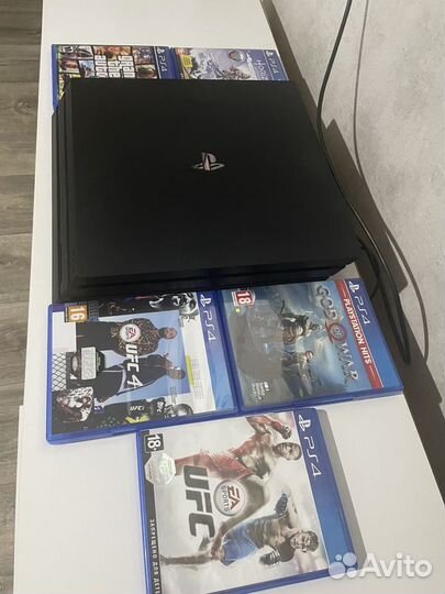 Sony PS4 pro 1tb (5 игр)