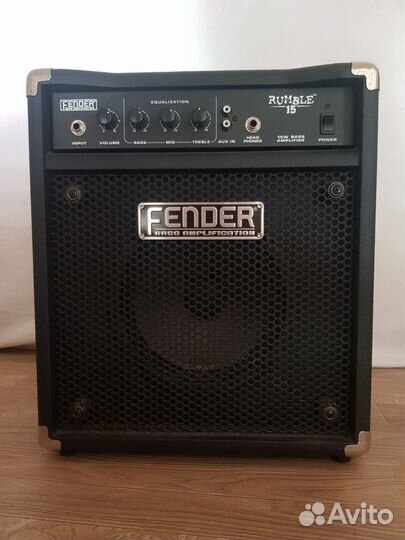Комбоусилитель Басовый Fender Rumble 15