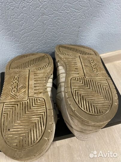 Кроссовки adidas
