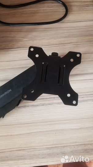 Кронштейн для монитора onkron