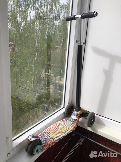 Самокат 3-хколесный Scooter(скутер)со свет. кол