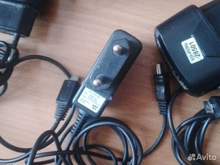 Зарядное устройство