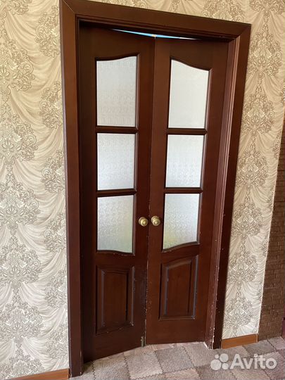 Дверь межкомнатная распашная б/у