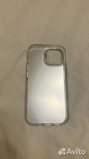 Чехол essentials iPhone 15