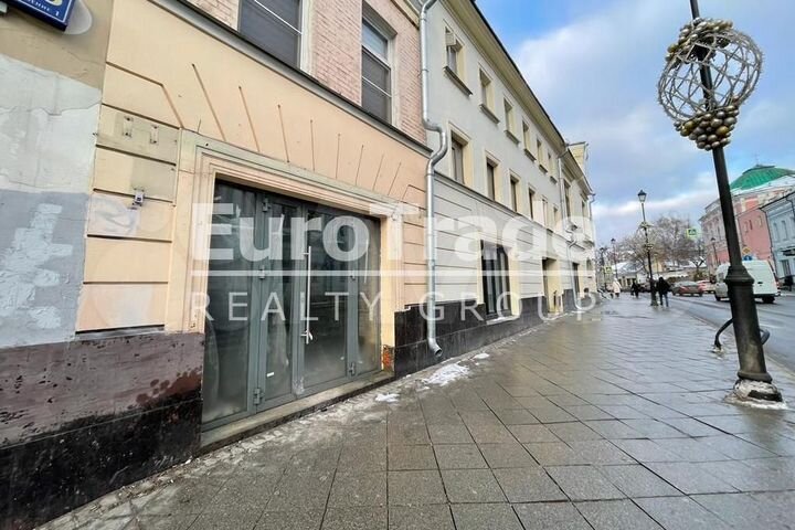 Сдам торговое помещение, 313 м²