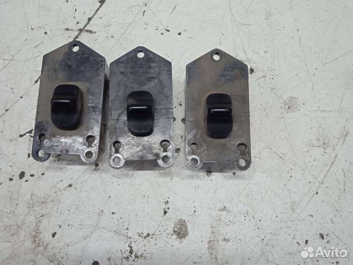 Кнопка стеклоподъёмника Nissan Sunny Ниссан Санни