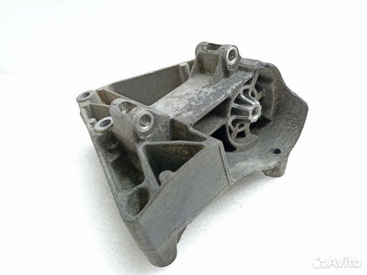 Кронштейн компрессора кондиционера Bmw X3 E83