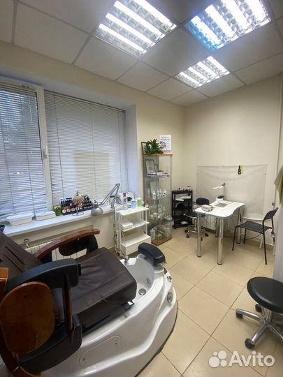 Мастер маникюра и педикюра