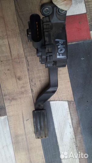 Электронная педаль газа Ford Fusion