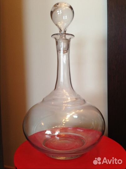 Графин большой старинный 2,6 л