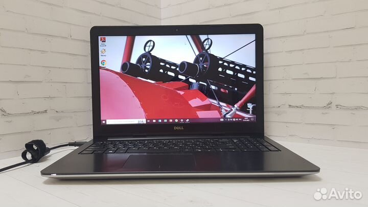 Игровой ноутбук Dell 4ядра/2видеокарты/8Gb/SSD