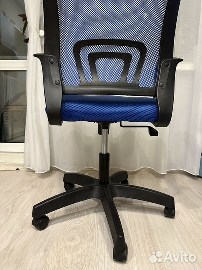 Компьютерное кресло