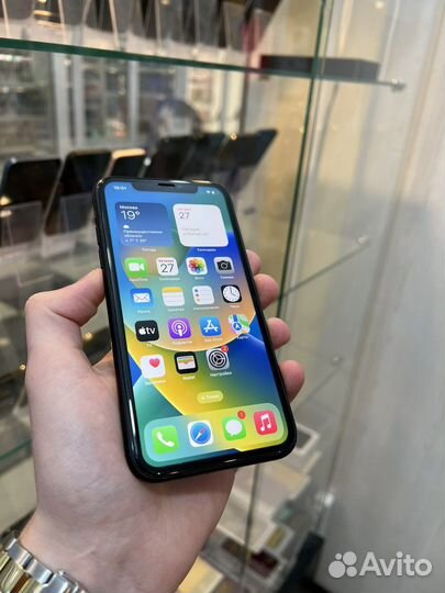 iPhone Xr, 64 ГБ