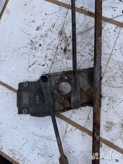 Трапеция дворников Вольво Fm9 D9A 2008