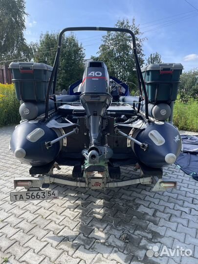 Лодка jet