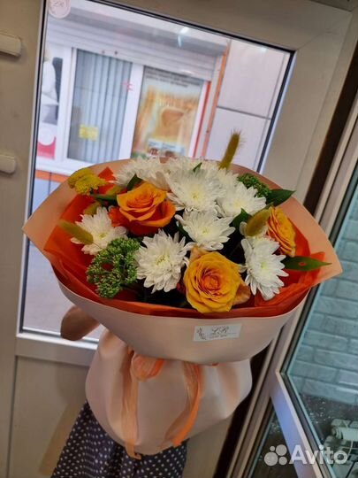 Букет с доставкой. Пионы. Розы. Хризантема