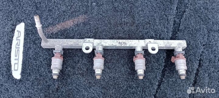 Топливная рампа с форсунками Шевроле Лачетти