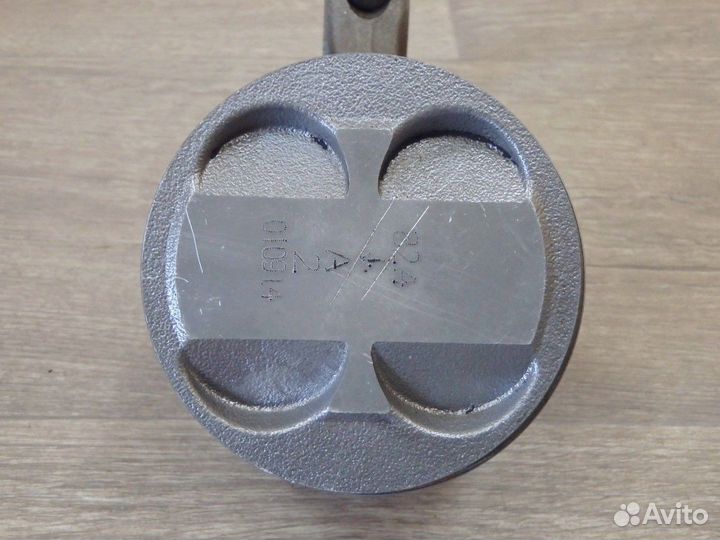 Поршень с шатуном 2112