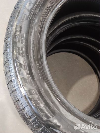 Bridgestone Blizzak Ice 215/55 R16 93S