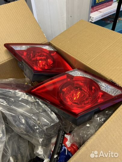 Продаю задние фары от Chevrolet Cruze