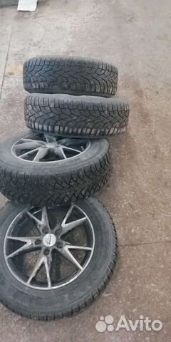 Arctic Trucks AT405 195/65 R15